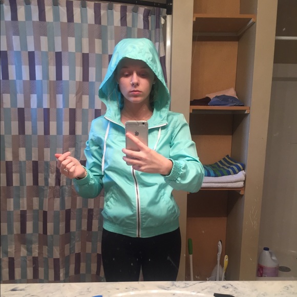 Windbreaker jacket - Picture 2 of 3